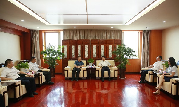 7月19日 公司與秦農(nóng)銀行開(kāi)展業(yè)務(wù)合作交流.jpg