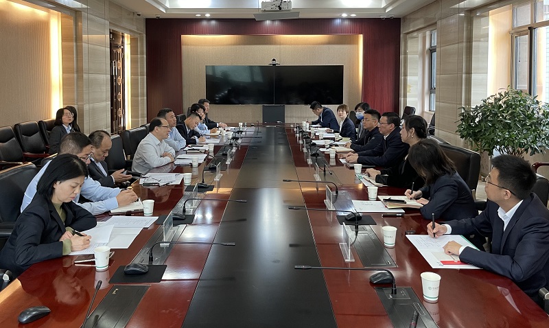 10月11日  公司黨委副書記、總裁解志炯一行赴農(nóng)業(yè)銀行陜西省分行開展座談交流.jpg