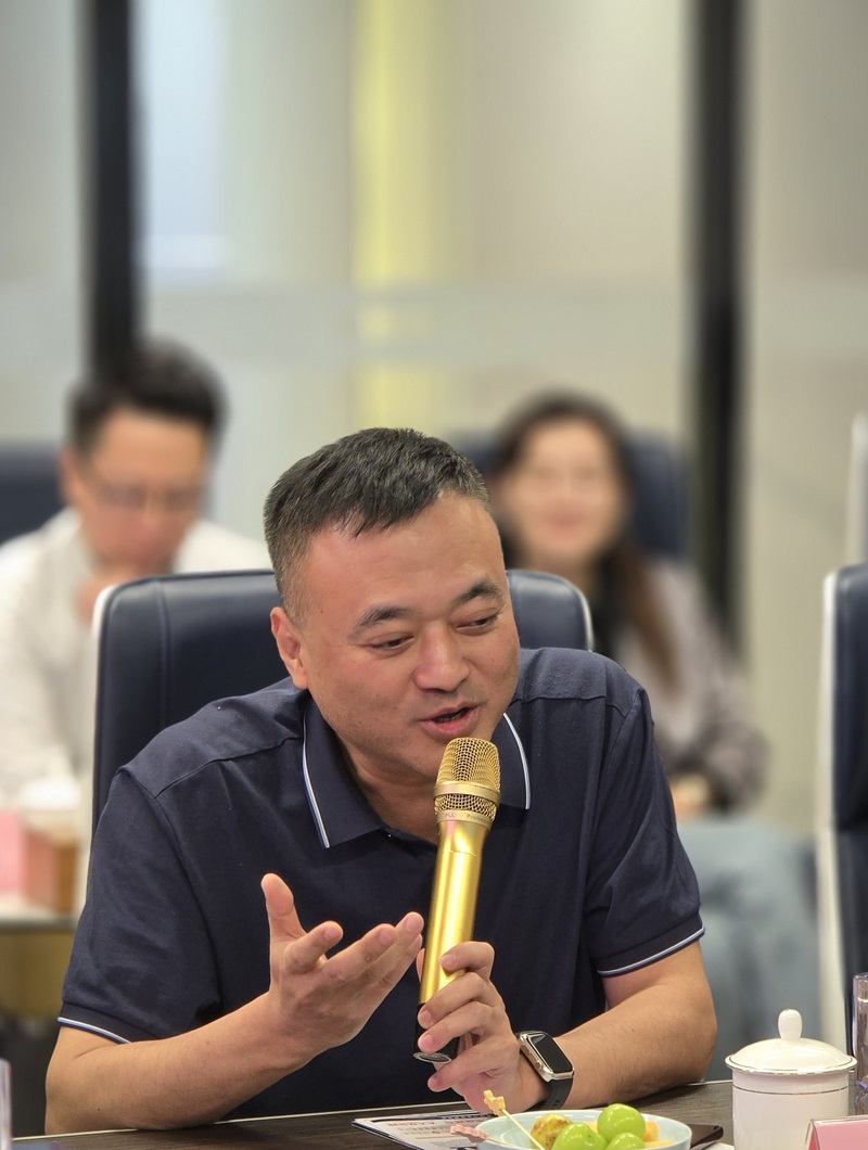 101762770344718208.jpg 4.jpg